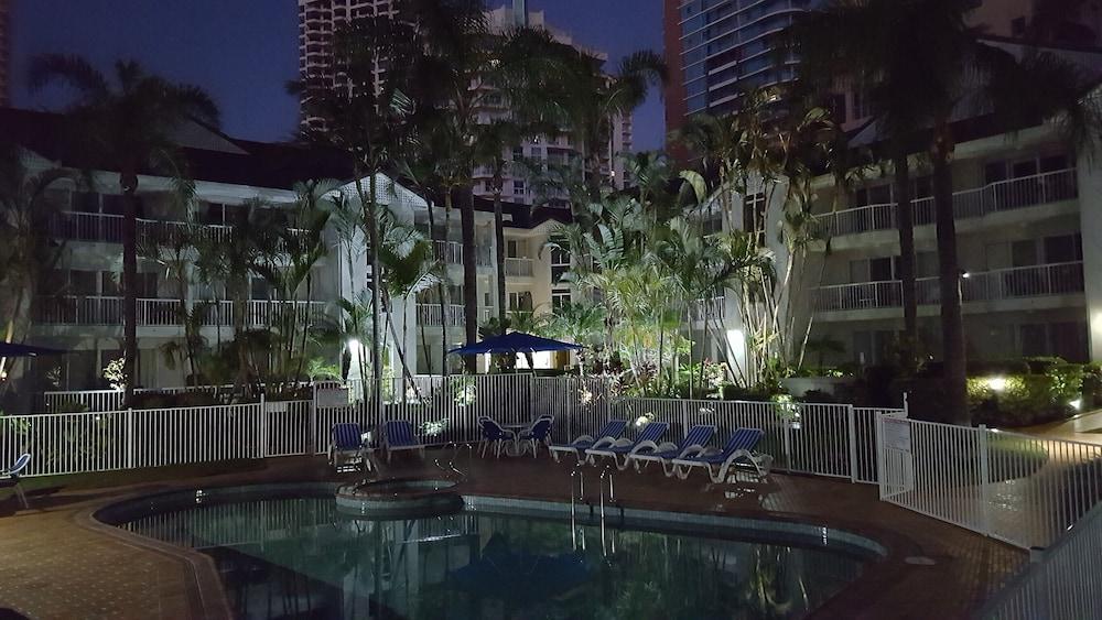 Chidori Court Aparthotel